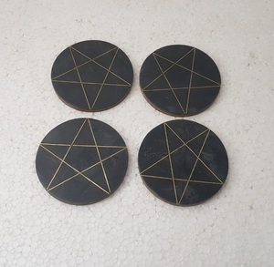 Nuevo diseño de madera y resina Simple multifuncional vajilla posavasos Juego de 4 madera y resina para el hogar accesorios de cocina - Product Image 3