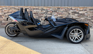 57XAAPHD6M8143213 2021 SL AutoDrive Roadster de tres ruedas de lujo con bajo kilometraje - Product Image 5