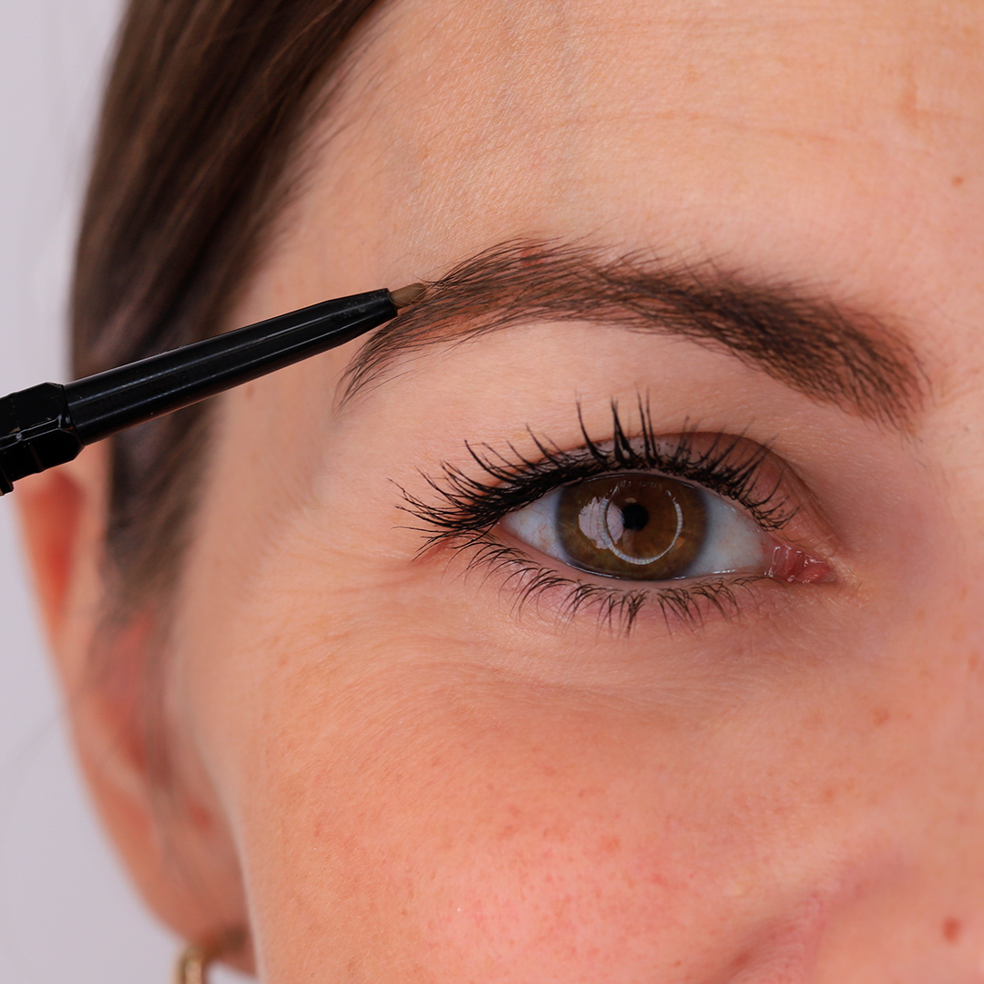 สีน้ำตาลอ่อน