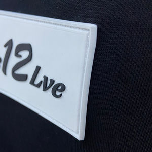 Logo personnalisé pour hommes T-shirt à point contrasté en coton à manches courtes Streetwear Fashion Tees Patch en caoutchouc T-shirt décontracté - Product Image 4