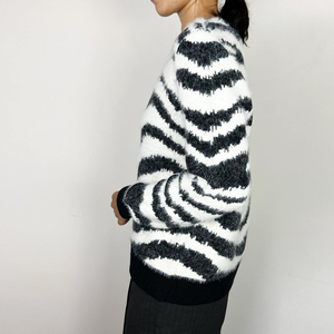 Suéter de Invierno para Mujer, Manga Larga, 100% Lana, Logotipo Personalizado en la Parte Delantera, Estilo Urbano, Totalmente Personalizable - Product Image 5