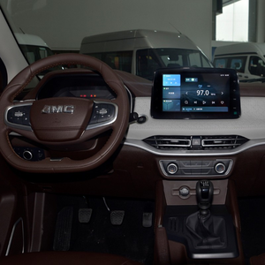 Pick-up 4x4 C JMC YUHU7 Camion à prix avantageux avec une autonomie NEDC de 601 à 700 km et une puissance moteur de 200 à 250 kW - Product Image 3