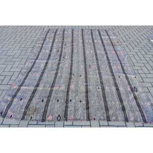 Grand tapis vintage 6,5x8,9 pieds, tapis gris rose à pois en laine - Product Image 1