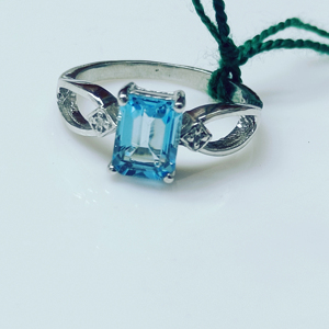Anillo de Plata de Ley Hecho a Mano Estilo Vintage con Incrustaciones de Topacio Azul, Diamante y Perla, Gema Tallada, Anillo de Compromiso Cristiano, Anillo de Cóctel - Product Image 1