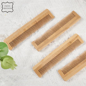 Peine de madera de bambú ecológico hecho a mano personalizado peine de naturaleza no estática para uso doméstico - Product Image 5
