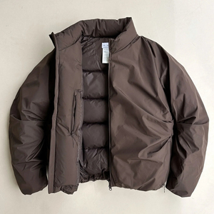 Veste matelassée ultra chaude pour homme avec isolation légère et doublure douce pour un confort hivernal en extérieur et un usage quotidien en hiver - Product Image 1