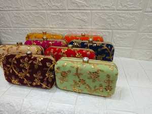 Pochette en métal ornée de paillettes-Sac de fête élégant pour femmes Parfait pour les mariées et les demoiselles d'honneur Idéal pour les mariages et les faveurs - Product Image 6