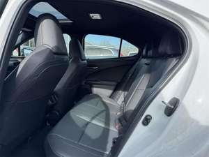 LEXUS UX HYBRID 250H F SPORT DESIGN AWD 2023 USADO, Volante a la Izquierda/Derecha - Product Image 2