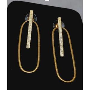 Boucles d'oreilles créoles en laiton faites à la main Soumya Creations BPE-102, bicolores plaquées or, motif géométrique, style tendance pour mariages et fêtes - Product Image 1
