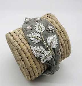 Gris doux rembourré facile à porter bandeau mignon brodé à la main accessoire perlé pour fête filles cheveux cravate bandeau accessoires - Product Image 2