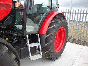 Tracteur neuf d'occasion Zetor Proxima CL110 avec moteur Kubota 110HP Utilisation agricole et domestique avec composants de base Roulement de boîte de vitesses pour pompe à moteur - Product Image 4
