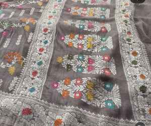 Sari en soie Georgette Tassar de Banarasi, tissé à la main, avec broderie Meenakari et jacquard Zari, protection solaire traditionnelle, séchage rapide, luxe - Product Image 4