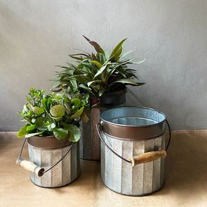 Macetas de diseño antiguo asequibles, Juego de 3 macetas de metal galvanizado para granja, macetas de metal a precio barato - Product Image 4