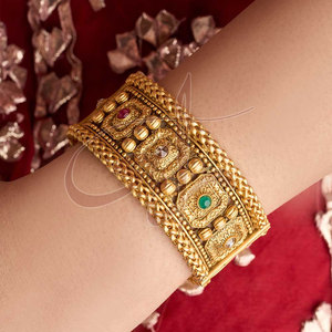 Perlas de Agua Dulce de Primera Calidad Chapadas en Oro, Modernas y Hechas a Medida para Mujer, Piedra Natural - Diseño Único, Opción de Regalo, Pakistán - Product Image 5