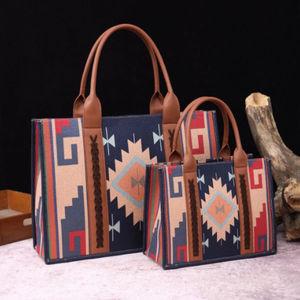 Sac à main à bandoulière indien brodé à la main avec miroir Banjara pour femmes, sac à main pour fête de mariage - Product Image 2