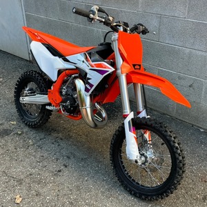 Motocross KTM 65 SX 2025 Original para Niños, Configuración de Conducción Ajustable para Todas las Condiciones de Pista, Grado Industrial, Personalizable OEM - Product Image 3