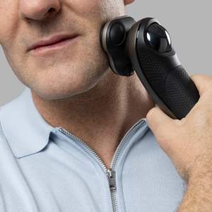 Afeitadora Eléctrica Inalámbrica Recargable por USB para Hombre, Afeitadora Rotativa Húmeda/Seca con Cabezales de Afeitado Flexibles, Larga Duración de Uso, Triple Cuchilla - Product Image 6