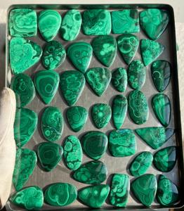 100% Natural malaquita jaspe cabujón piedra verde piedra preciosa suelta para joyería hecha a mano Fabricación de piedra - Product Image 1