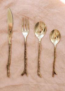 Ensemble de couverts en métal de style rustique faits à la main pour décor de cuisine de ferme table d'inspiration vintage et repas quotidiens décontractés - Product Image 4