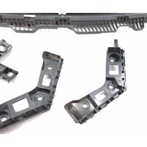 Guide de montage du pare-chocs arrière central pour Volkswagen Golf 7 Berline 5G6807863 (12>) - Product Image 2