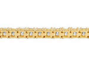 Premium Quality Attractive Design Round Brilliant Cut VVS1 Clarity D Color Unisex Moissanite Diamond Tennis Bracelet - Product Image 4