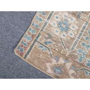 Tapis vintage 1,3 x 2,7 pieds, tapis turc en laine marron à imprimé animal - Product Image 5