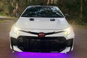 Toyota GR Corolla Premium Plus Turbo 2025 Usado, 3 Cilindros, Tracción en las Cuatro Ruedas, Modificaciones Extensas - Product Image 2