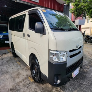 En stock bastante usado Toyottaa HiAce venta privada pedido al por mayor disponible entrega rápida para la venta - Product Image 6