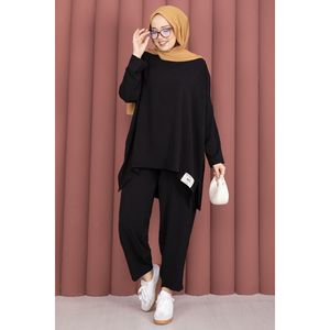 Conjunto de Traje Casual de Verano para Mujer con Detalle de Emblema en Color Negro - Product Image 3