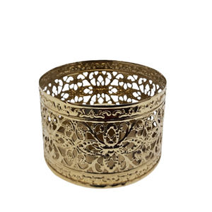 Meilleur design de bougie votive en métal de taille moyenne de forme ronde de couleur or pour la décoration de table pour la maison et le mariage personnalisée - Product Image 1