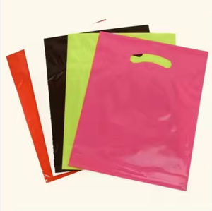 LDPE กระเป๋าช้อปปิ้งพลาสติกแบบมีด้ามจับสำหรับใส่เสื้อผ้ารองเท้าของขวัญมีลายพิมพ์โลโก้ของตัวเองผู้จำหน่ายเวียดนาม - Product Image 3