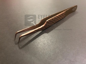 แหนบต่อขนตาแบบด้ามจับเพชร90องศาพลาสม่าสีโรสโกลด์ญี่ปุ่นปลายแหลมทำจากสแตนเลสยี่ห้อส่วนตัว - Product Image 3