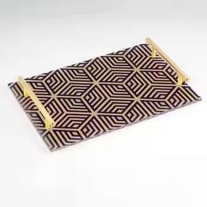 Bandeja de Servicio Navideña Personalizada Ecológica con Asa Dorada y Acabado Esmaltado, Impermeable y Duradera para Uso en Hoteles, Bodas y Fiestas - Product Image 1