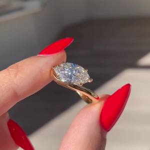 Bague de fiançailles en moissanite taille marquise 5x10mm, solitaire plaqué or jaune, bijoux fins de mariage, vente en gros - Product Image 4