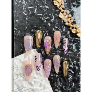 Decoración de Uñas con Diseño de Corona de Amatista, Elegante Calcomanía para Uñas con Diseño Intrincado - Product Image 3