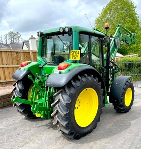Tractor Agrícola John Deere Usado con Tracción en las 4 Ruedas, con Cargador Frontal, 110HP - Product Image 3