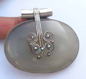 จี้อัญมณีรูปตัวยาวจี้หินลาบราดอไรต์จี้โรสโกลด์พร้อมลวดห่อของขวัญดีไซน์เนอร์สำหรับงานเทศกาล - Product Image 3