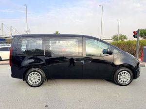 New Hyun dai Sta ria Comfort Automatic transmission 7 Seater Horsepower 100 - 199 HP - Product Image 5