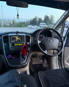 Toyota Alphard Van 2003 Usada, en Buen Estado - Product Image 2