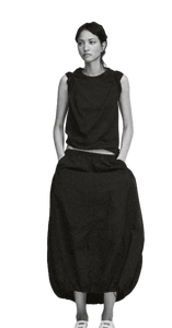 กระโปรงสีดำสำหรับผู้หญิง สไตล์คลาสสิกและทันสมัย ใช้งานได้หลากหลาย เหมาะสำหรับชุดทำงาน ชุดลำลอง และชุดออกงาน คุณภาพส่งออกจากอินเดีย - Product Image 4