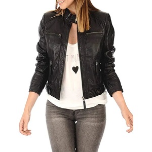 Vente en gros Veste en cuir pour femme de luxe en faux cuir PU manteau de motard de mode coupe ajustée vêtements d'extérieur courts d'hiver - Product Image 3