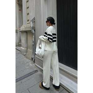 Conjunto de Pantalones y Suéter de Punto a Rayas Cerly Casual 9977 para Otoño, Transpirable y Elegante - Product Image 4