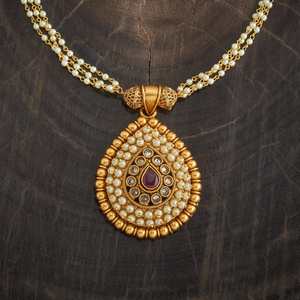 Antique <b>Necklace</b> 187905 Elegant and Timeless for Wedding Occasions - Product Image 3