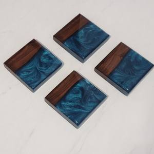Sous-verres de table artistiques en bois et résine, ensemble de sous-verres ronds à deux tons faits à la main, sous-verres en pierre durables et élégants - Product Image 6