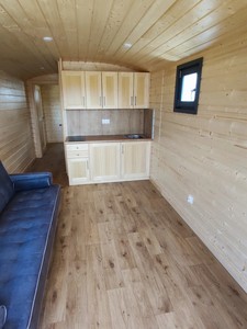 Casa pequeña sobre ruedas, completamente nueva, en venta. La caravana (roulotte) - Product Image 4
