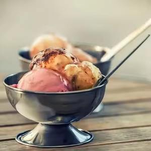 Decorative Metal Ice Cream Bowl For Dessert Serving On Dining <b>Tables</b> - Product Image 1