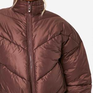 Chaqueta de Invierno Acolchada Personalizada para Mujer, Impermeable, con Cremallera, Transpirable, Ecológica, Larga hasta la Cadera, de Color Sólido, Talla Grande - Product Image 6