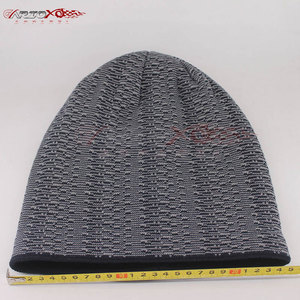 Bonnet en coton doux pour homme Chapeau à revers classique léger respirant 100% laine pour une utilisation intérieure ou extérieure - Product Image 4