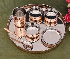 Elegante tazón de cobre con textura suave, perfecto para espacios de comedor modernos, agrega estilo y belleza a la presentación de la Mesa - Product Image 3