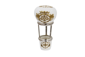 Petit brûleur d'encens décoratif en porcelaine Montgolfière Fabergé, design zen asiatique, marque Royal Family, fait main, parfumé - Product Image 1